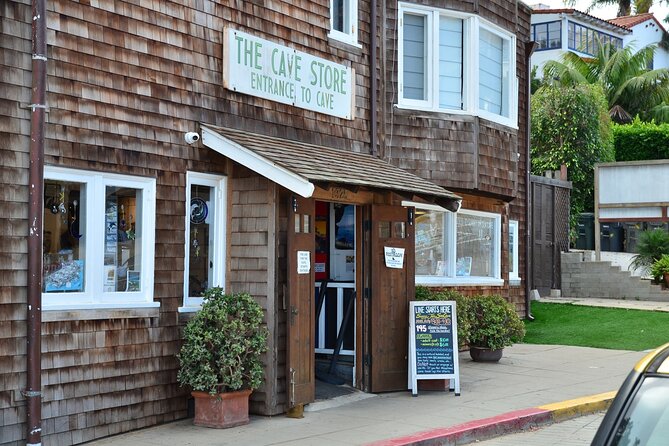 A Seaside Stroll: La Jolla's Hidden Treasures Self-Guided Tour - Ellen Browning Scripps Park and a Powerful Local Legacy