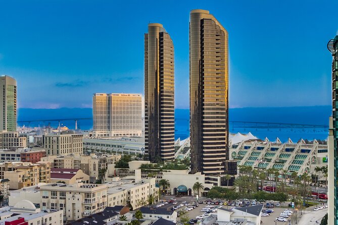 Arrival Private Transfer: San Diego Airport SAN to San Diego in Luxury SUV - Who will get the most from this transfer