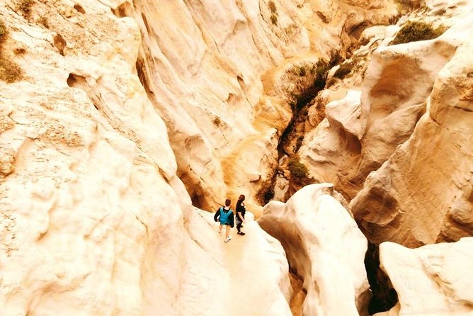 Incredible Slot Canyons to the Pacific - Key points to know before booking