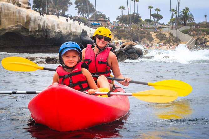 La Jolla Kayak Rental - Paddling out from La Jolla Shores Beach