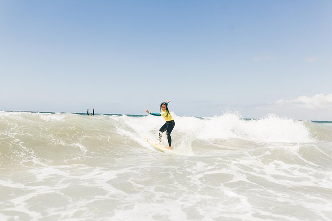 Learn to Surf in La Jolla - The instructors make the small group count