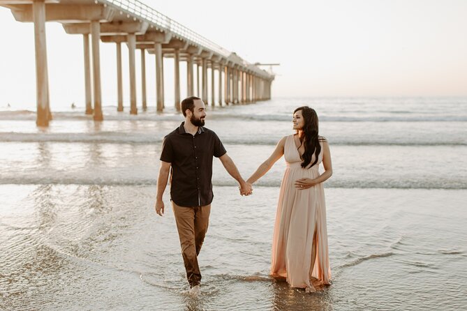Private Vacation Photography Session with Local Photographer in San Diego - Planning the one-hour session with Flytographer