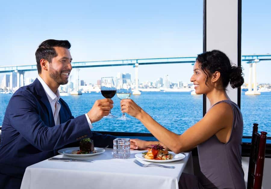 San Diego: Buffet Dinner Cruise with Drinks - Setting sail on San Diego Bay