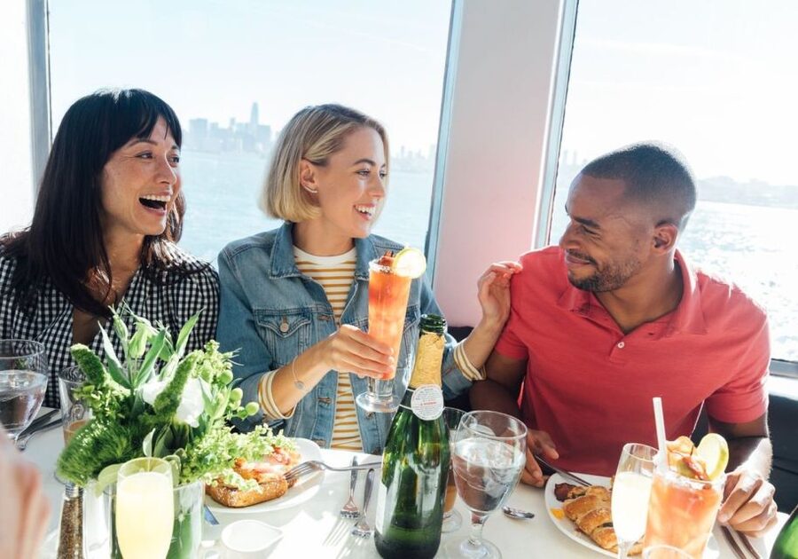 San Diego: Christmas Day Buffet Brunch or Dinner Cruise - Boarding at Pier 1 and settling in