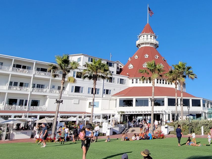 San Diego: City and Beaches Guided Highlights Tour - Two hours of driving, with live commentary