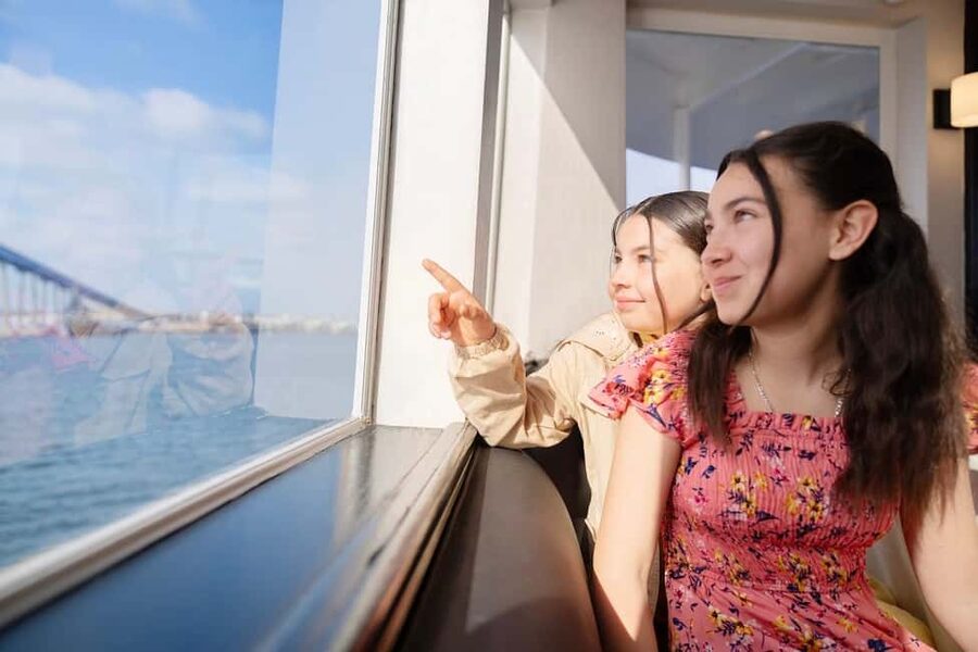 San Diego: City Cruises Buffet Breakfast and Brunch Cruise - Champagne, sparkling cider, and service