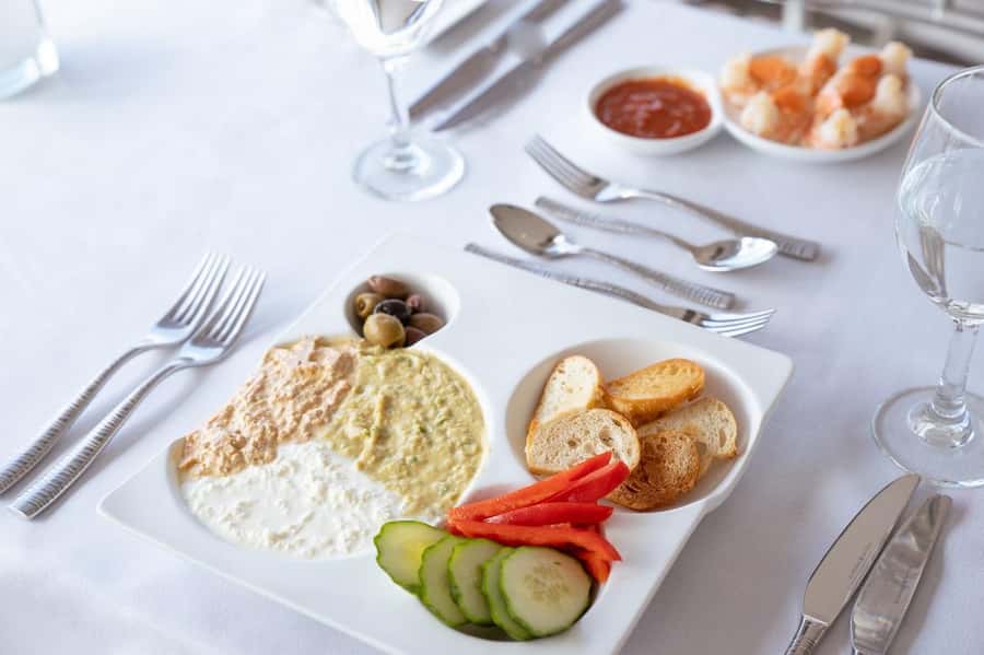 San Diego: City Cruises Gourmet Dinner Cruise - Service, comfort, and the occasional weak spot