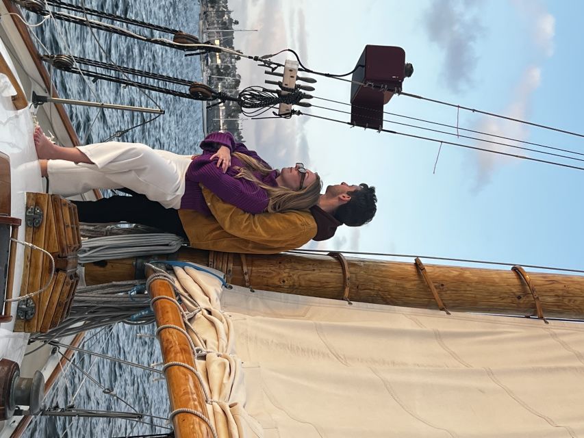 San Diego: Classic Yacht Sailing Experience - Wildlife watching without a dedicated wildlife boat