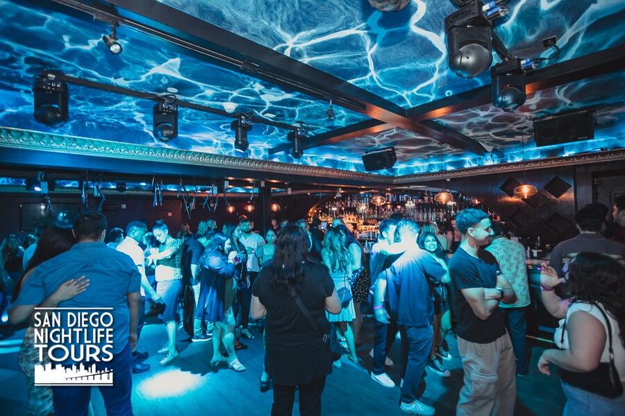 San Diego: Gaslamp Quarter Drink, Mingle & Dance Club Tour - Dress rules are strict enough to plan around