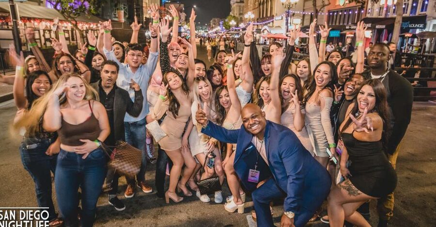 San Diego: Gaslamp Quarter Drink, Mingle & Dance Club Tour - Small details that make the night easier
