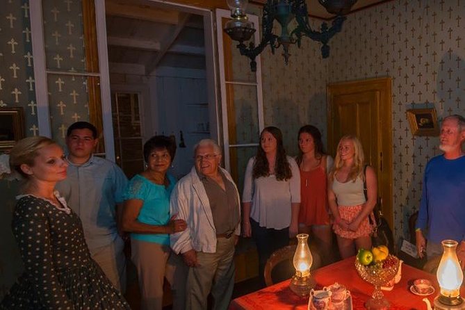 San Diego Ghosts and Gravestones: A Haunted Trolley Tour - The guides are the main attraction