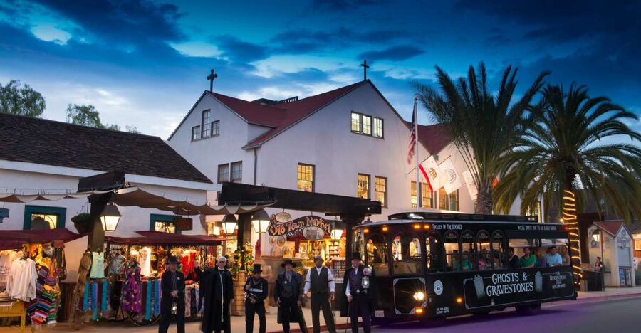 San Diego: Ghosts & Gravestones Trolley Tour - What this San Diego ghost tour is really like