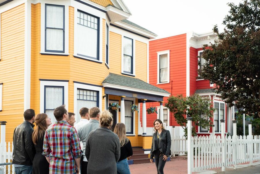 San Diego: Little Italy Wine Tasting Walking Tour - Pairing Italian food with the pours