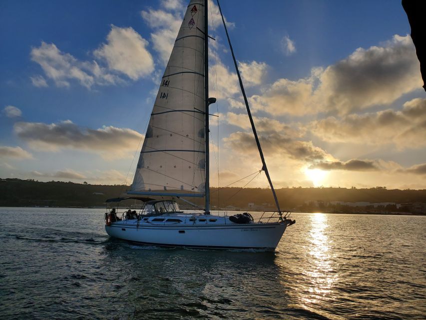 San Diego: San Diego Bay Sunset & Daytime Sailing Experience - A small-group trip with private-sailing potential