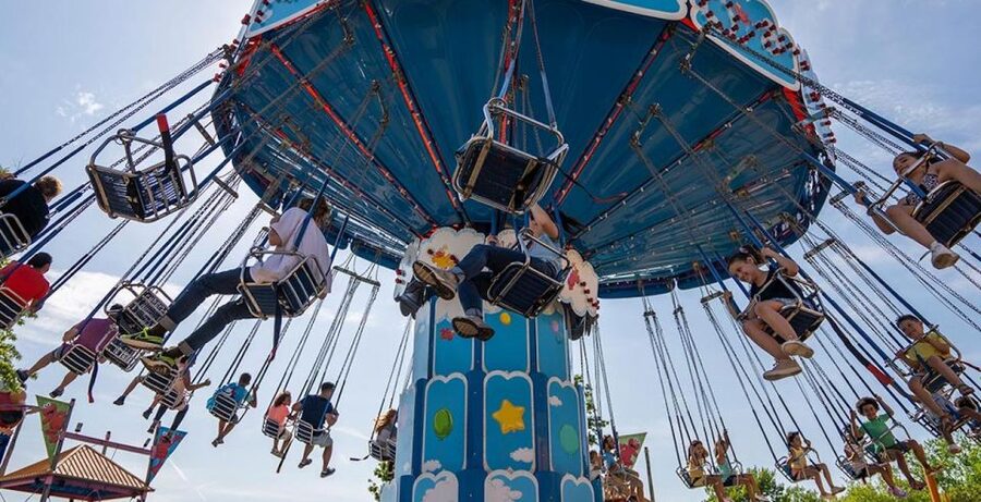 San Diego: Sesame Place Ticket With Optional SeaWorld Ticket - Shows give the day a useful rhythm