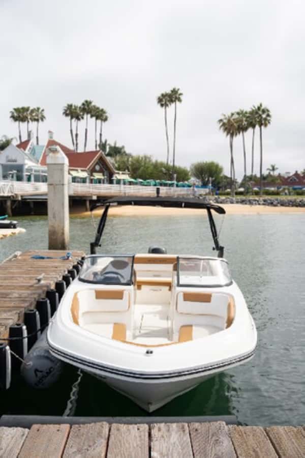 San Diego: Speed Boat Rental in San Diego Bay - Taking the helm on San Diego Bay