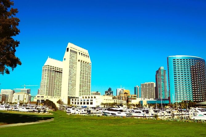 Walking food tour + Round trip ferry to Coronado Island - Maria’s guiding style and group atmosphere